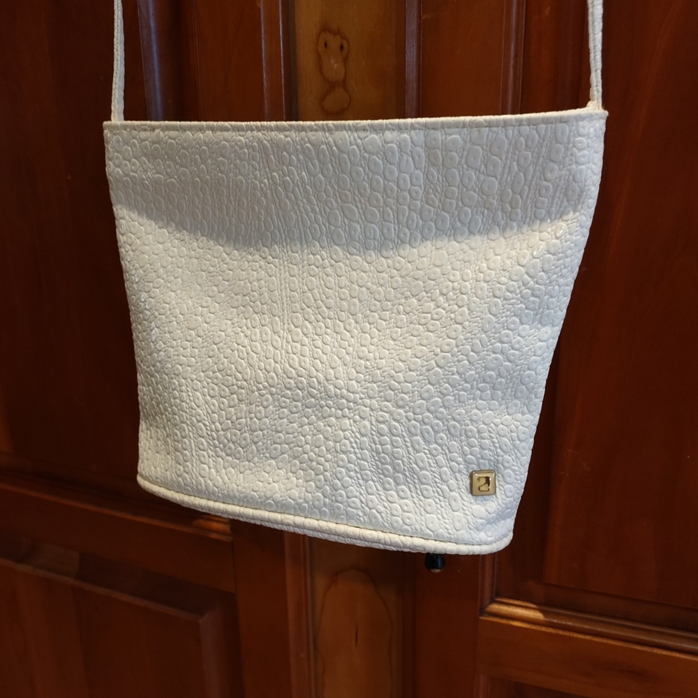 VTG NAS White Small Crossbody Purse